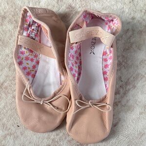 Capezio Kids Slippers - Light Pink